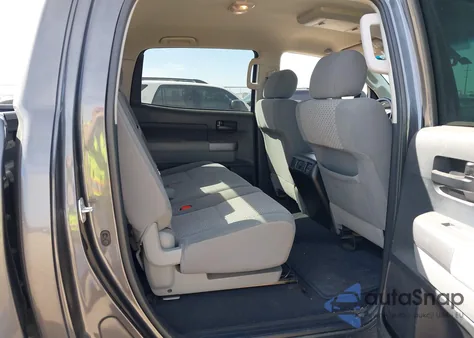 2013 Toyota Tundra Grade 5.7L V8 z USA, uszkodzony, nr VIN 5TFEY5F15DX143258